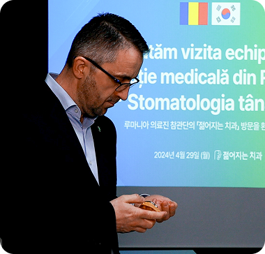 전 세계에서 배우러 오는 시니올 임플란트의 기술력