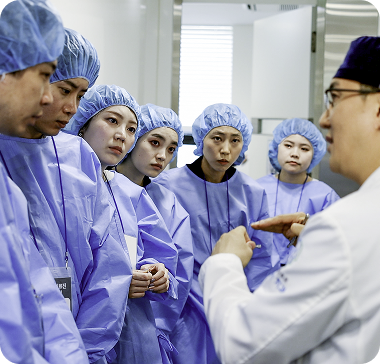 전 세계에서 배우러 오는 시니올 임플란트의 기술력